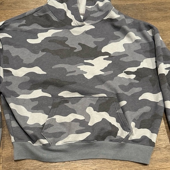 PINK Oversized cropped hoodie camo blue small
Lightweight hoodie - Picture 2 of 6